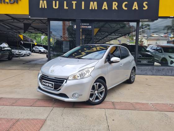 PEUGEOT 208 1.6 GRIFFE 16V FLEX 4P AUTOMÁTICO PEUGEOT 208 1.6 GRIFFE 16V FLEX 4P AUTOMÁTICO